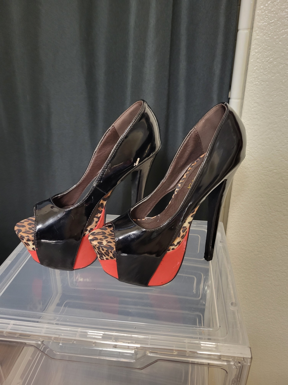 Shoe Republic LA Black Patent Peep-Toe Heels with Red Sole & Leopard Accent - Picture 3 of 4